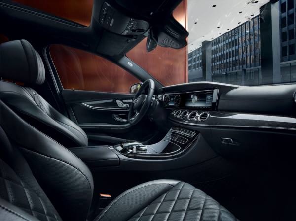 Photograph David Maurer Maurer_mercedes_e_class_04 on One Eyeland
